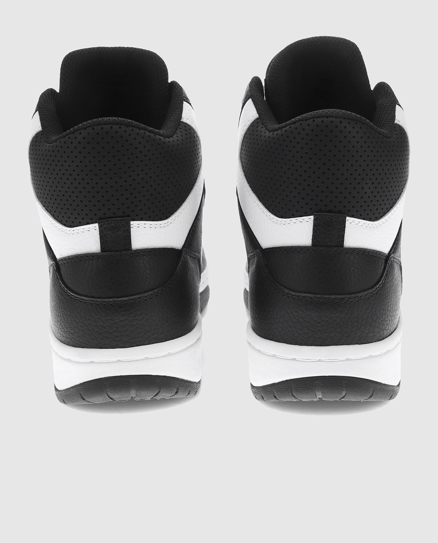 Back Of Starter Breakaway 88 Mid Black Sneaker Pair | Black