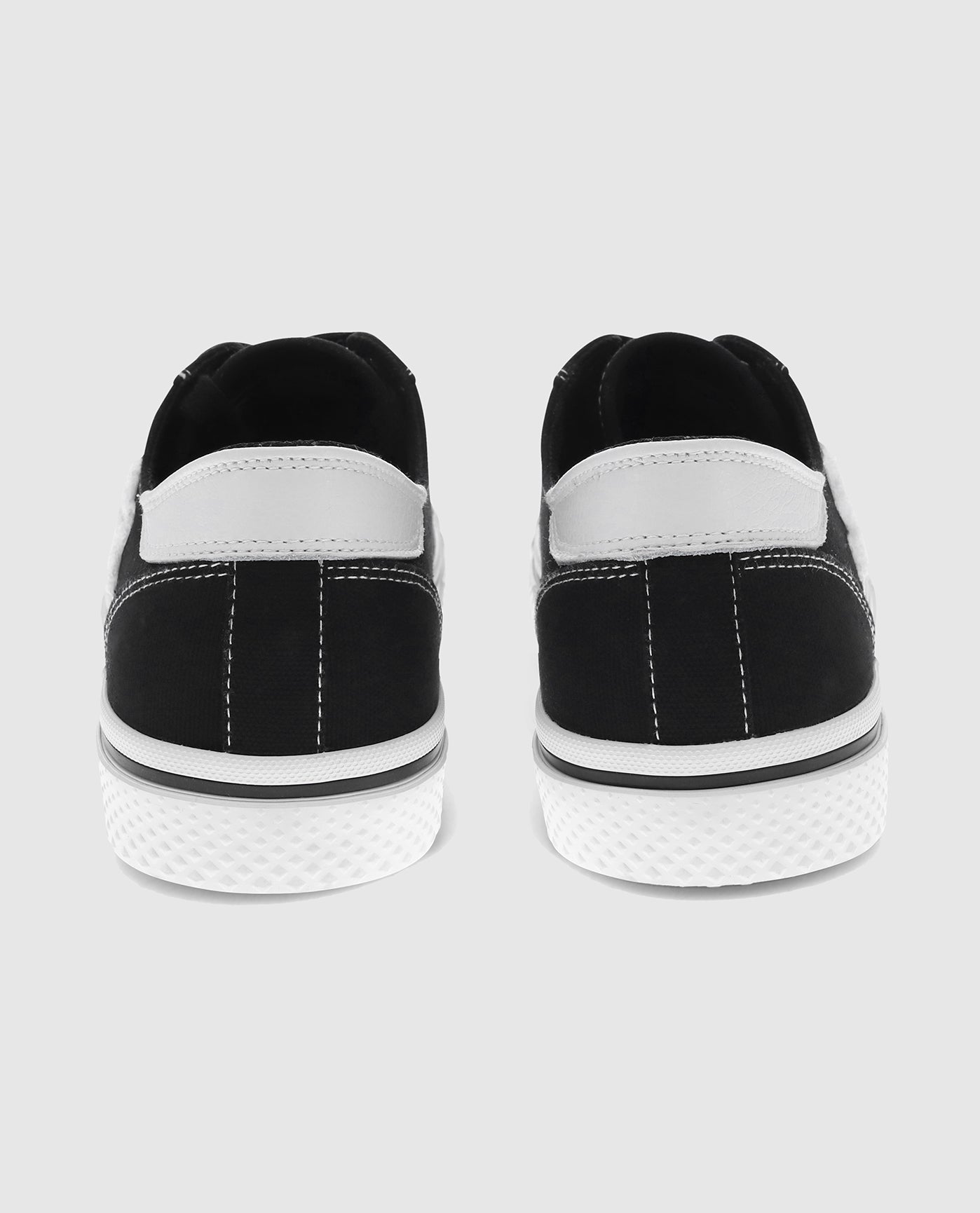 Back Of Starter Tradition 71 Low Black Sneaker Pair | Black