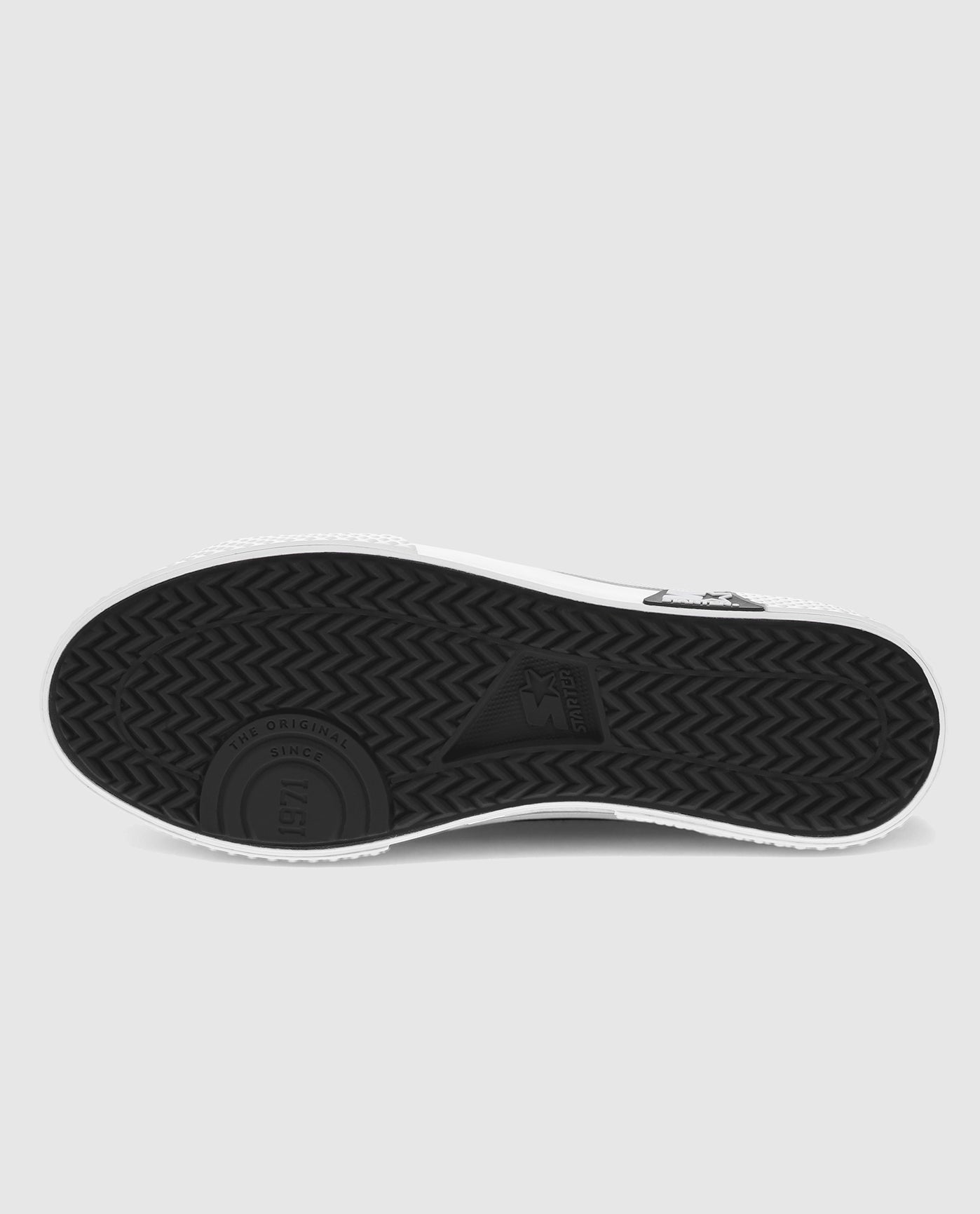 Outsole of Starter Tradition 71 Low Black Single Sneaker | Black