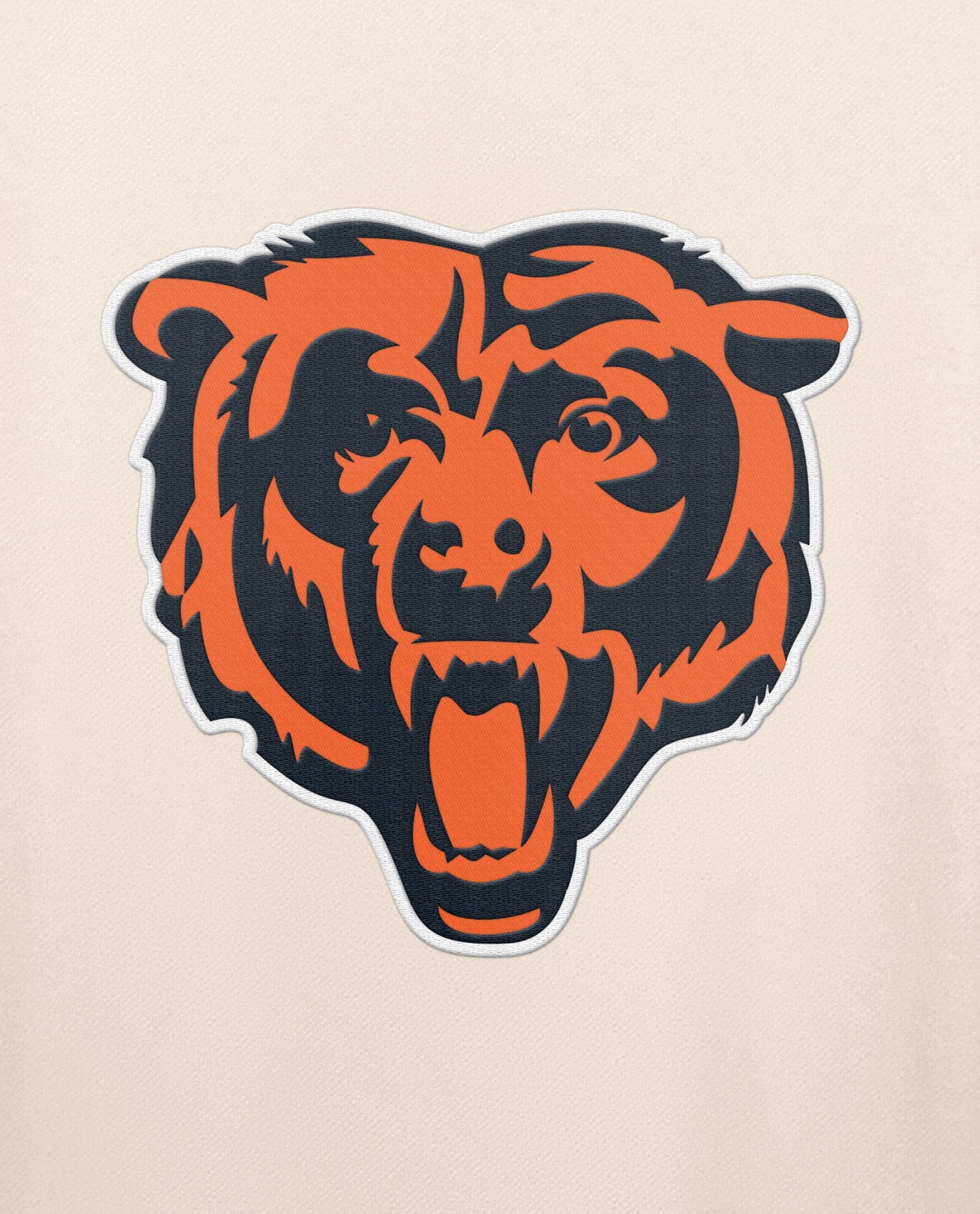 Team Logo On Chest Of Chicago Bears Team Crew Long Sleeve Shirt | Cream