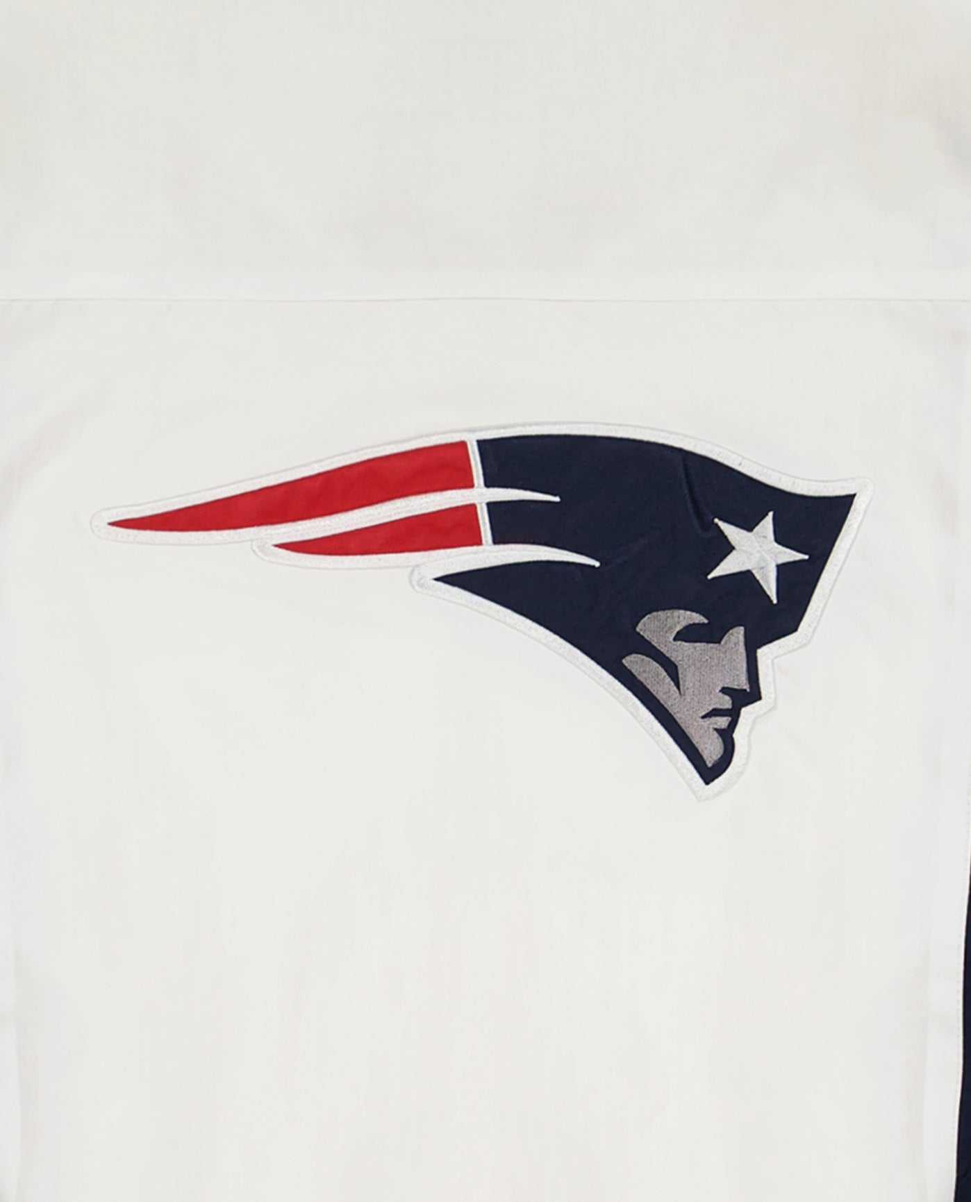 Men's Starter White New England Patriots Half-Zip Hooded Impact